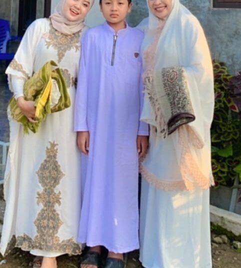 Kisah Sukses Inay Ratu Rambak: Perjuangan dan Kebangkitan Usaha Kerupuk Rambak PAQUITA