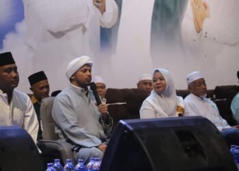 Ribuan Masyarakat Padati Lapangan Pemda Sleman dalam Acara “Sleman Bersholawat” Peringati Hari Jadi ke-108