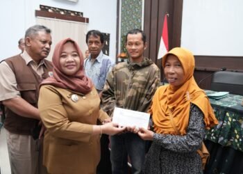 PEMKAB SLEMAN KEMBALI SALURKAN BANTUAN KEBENCANAAN KEPADA 29 WARGA TERDAMPAK BENCANA