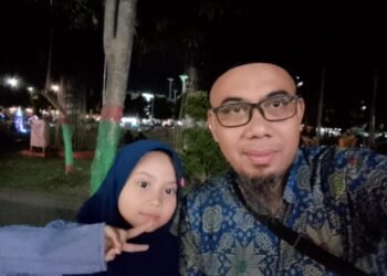 Kisah Sukses Kang Ari: Dari Ojek Online Menjadi Juragan Snack di Kudus dengan Omset Yang Menggiurkan per bulan.