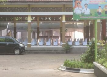 Perhelatan Pernikahan Agung Di Aula Taman Krida GOR Kudus  “Toto Agung”  Karya Antok Salon