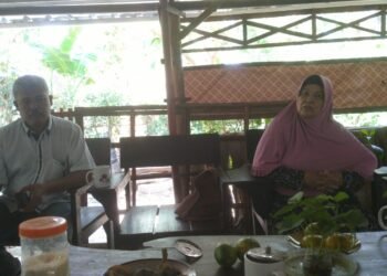 Gong jinagong Ngopi Warga JBO Semakin Sore Semakin Gayeng😄☕Diskusi soal Rokok