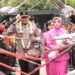 Penyambutan Meriah Kapolda Jateng yang Baru: Tradisi Pedang Pora dan Penghormatan Istimewa