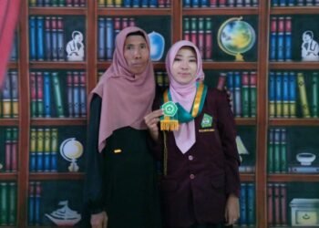 Di tinggal Meninggal dunia ayahandanya beberapa tahun lalu, Ainun menjadi sang juara