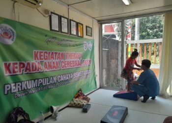 Perkumpulan Cahaya Semesta Jaya Adakan Fisioterapi untuk Anak Cerebral Palsy di Magelang