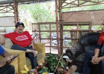 Gong Jinagong Ngopi Sore di Gubug Banana Garden, Membangun Generasi Pengusaha Bermental Kuat