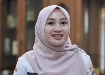 Kisah Sukses: Dari Santriwati Hingga Wakil Bupati Temanggung