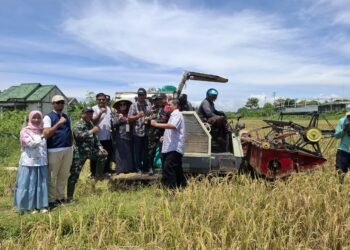 Anggota DPRD Kudus, Eni Kusrini, Dukung Ketahanan Pangan Nasional Bersama Petani di Kaliwungu