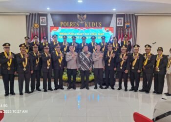Kapolres Kudus Hadiri Wisuda Purna Bhakti, 35 Personel Resmi Purna Tugas
