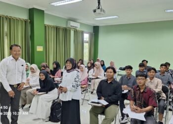 Dekan Fakultas Hukum Syariah Beri Motivasi Mahasiswa Baru pada Pembelajaran Perdana
