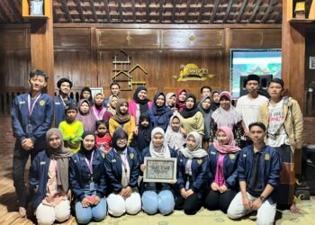 MAHASISWA KKN UNIVERSITAS NGUDI WALUYO LUNCURKAN BARCODE WISATA PESONA GARDA DI DUSUN DAWUNG, DESA CANDIREJO, KECAMATAN PRINGAPUS, KABUPATEN SEMARANG