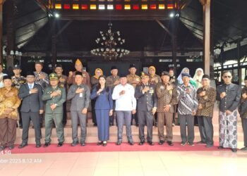 Dr. Carto, Dari Pendopo Kudus ke Kampus, Mengabdi Tanpa Henti di Hari Pahlawan