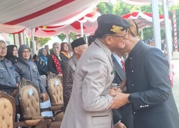 JAJARAN PERKOPINDO DAN ELEMEN MASYARAKAT KUDUS HADIRI UPACARA HUT KE-81 RI