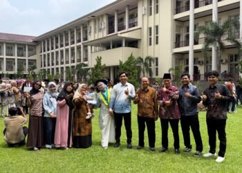 Farida Zaqiyah Raih Cumlaude S2 UGM, Perempuan Tangguh yang Bermimpi Menjadi Dosen dan Menebar Manfaat